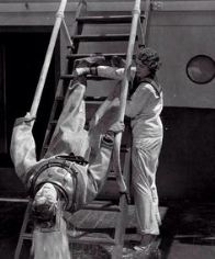 Buster Keaton and Kathryn McGuire.jpg